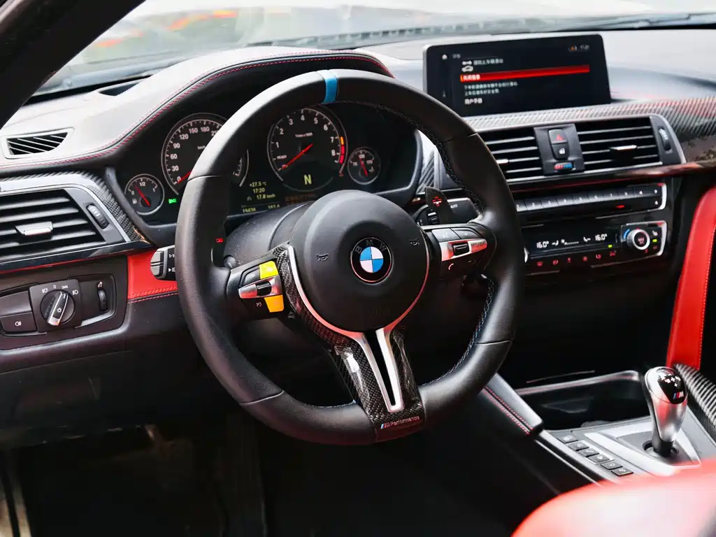 BMW M4 2019 M4