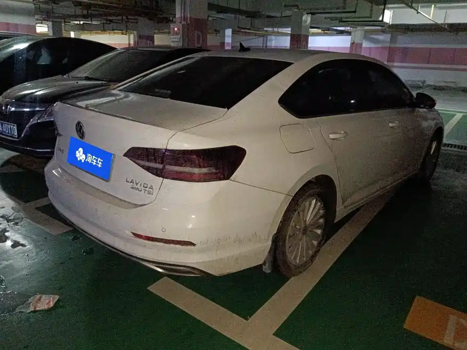 Volkswagen Lavida — миниатюра 3