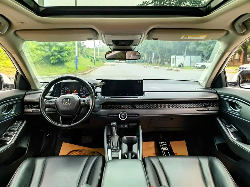 Honda Accord — миниатюра 8