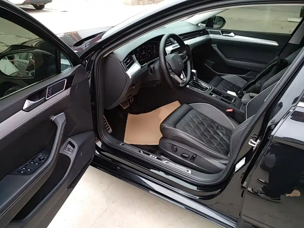 Volkswagen Magotan PHEV — миниатюра 15