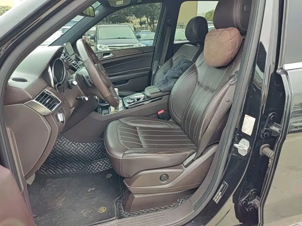 Mercedes-Benz GLE (Import) — миниатюра 15