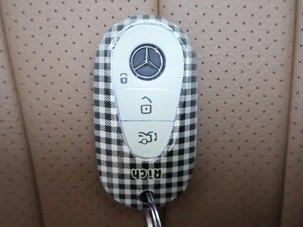 Mercedes-Benz E-Class — миниатюра 25