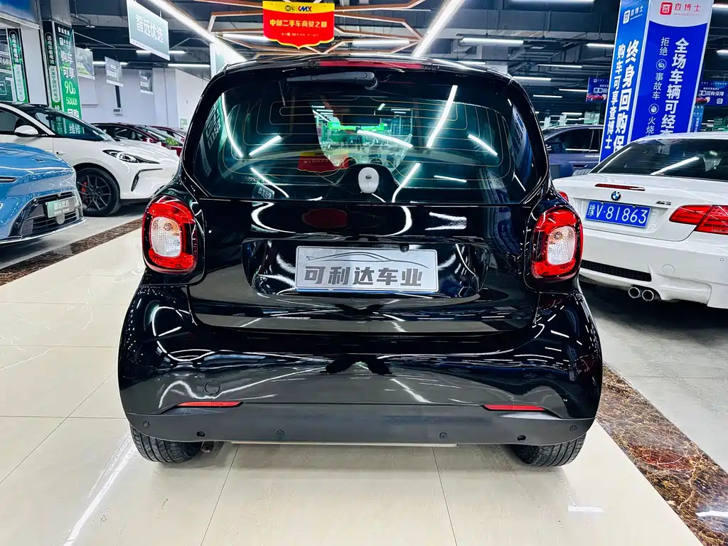 smart Smart Fortwo — миниатюра 6