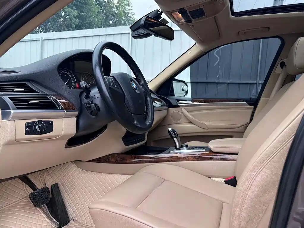 BMW X5 (Import) — миниатюра 9