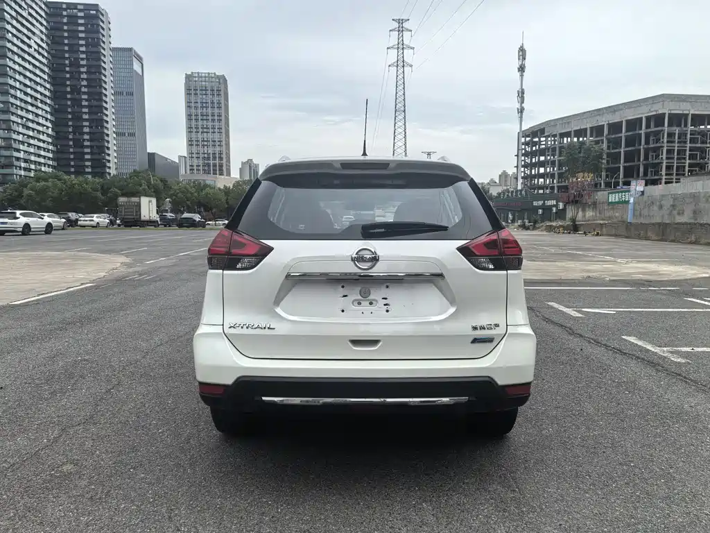 Nissan X-Trail — миниатюра 5