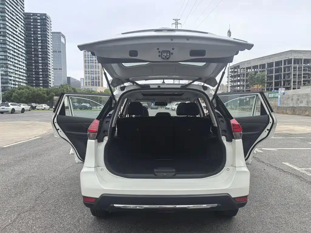 Nissan X-Trail — миниатюра 24