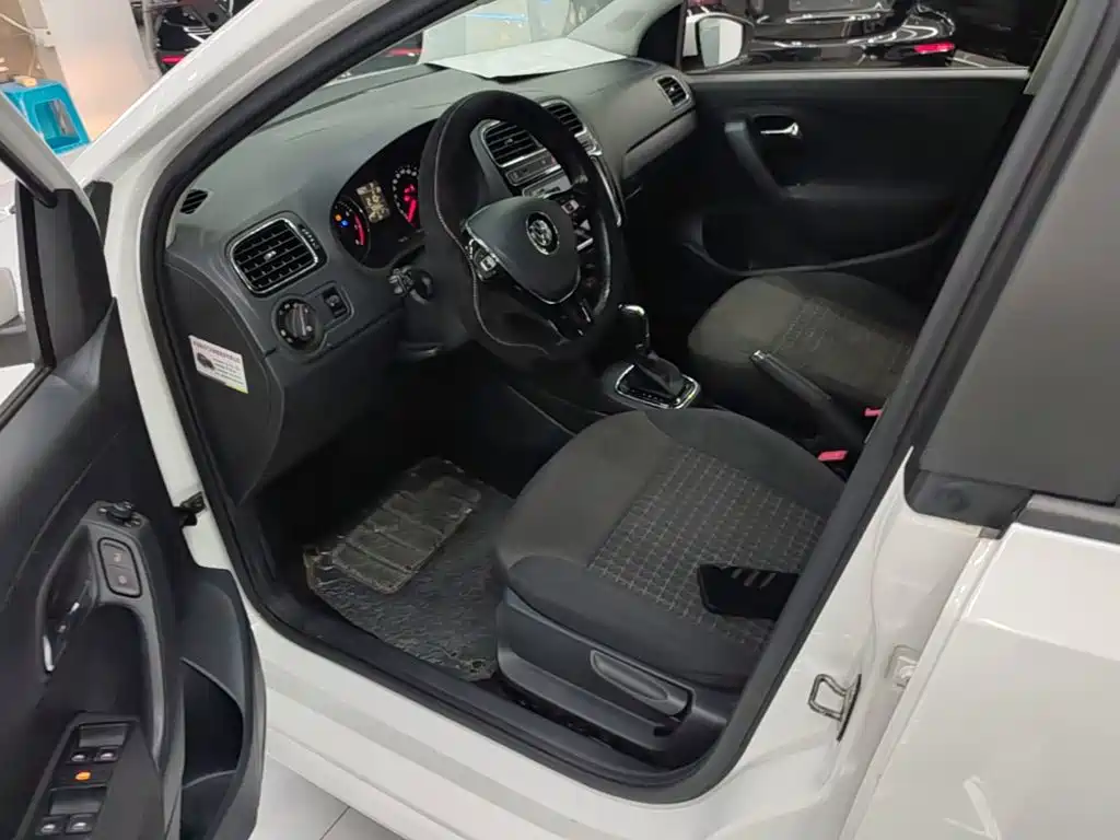 Volkswagen Polo — миниатюра 16