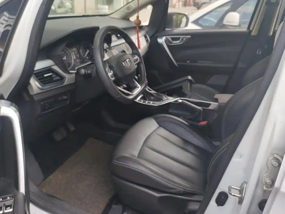 Geely Vision X3 — миниатюра 9