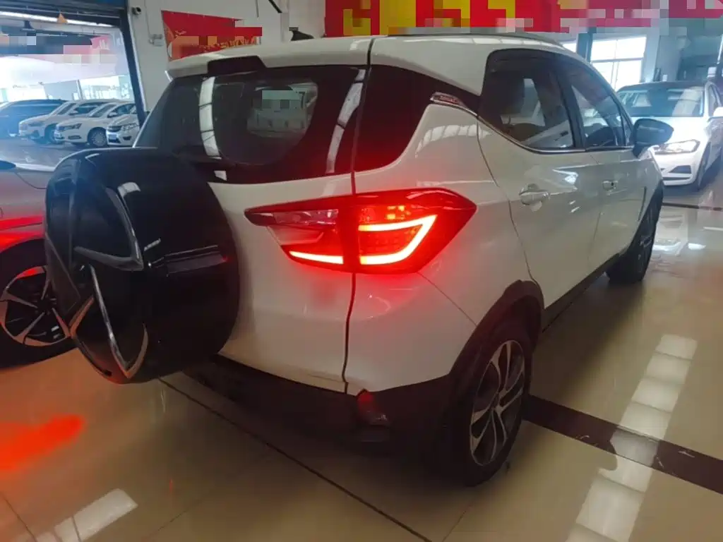 BYD Yuan — миниатюра 7