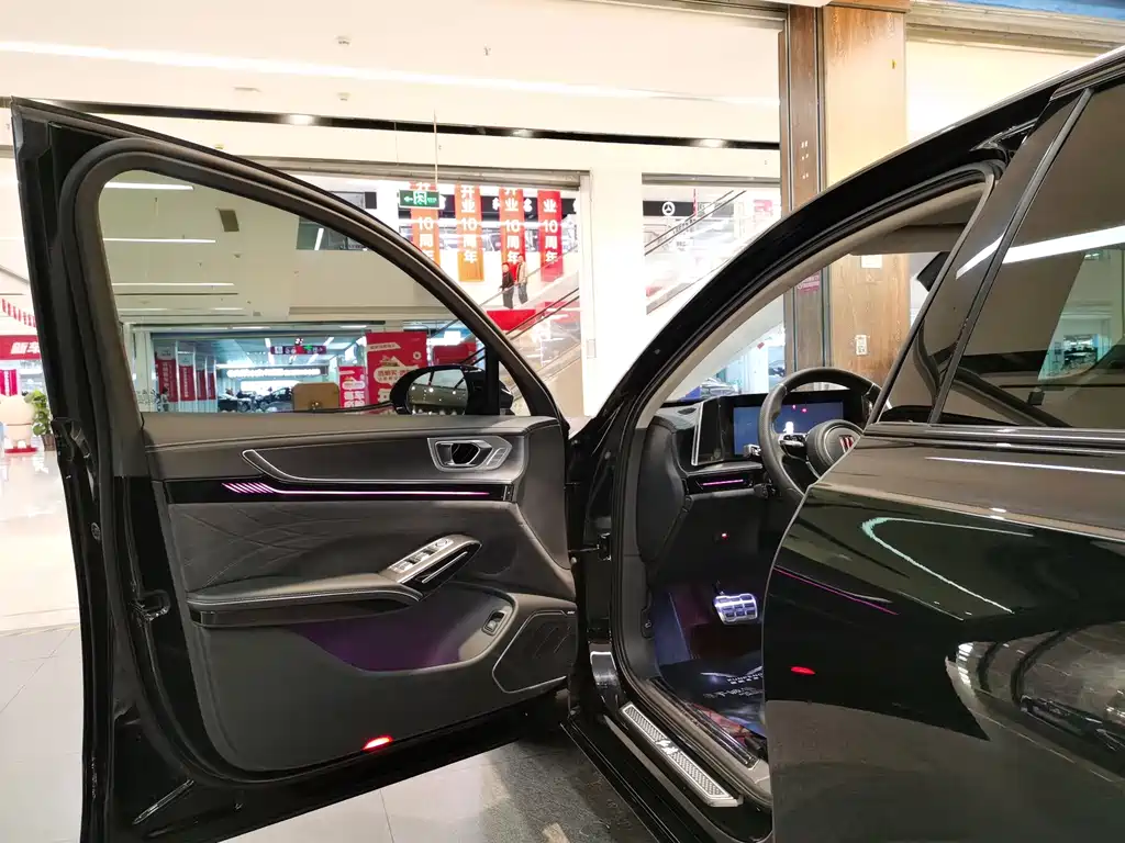 Hongqi Hongqi H9 — миниатюра 5