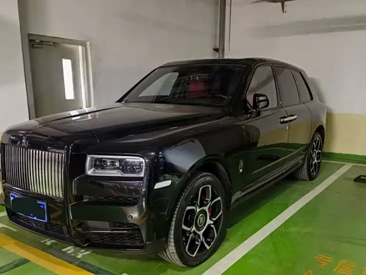 2020 Rolls-Royce Cullinan - zdjęcie 1 z 5