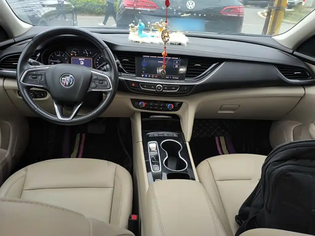 Buick Regal — миниатюра 10