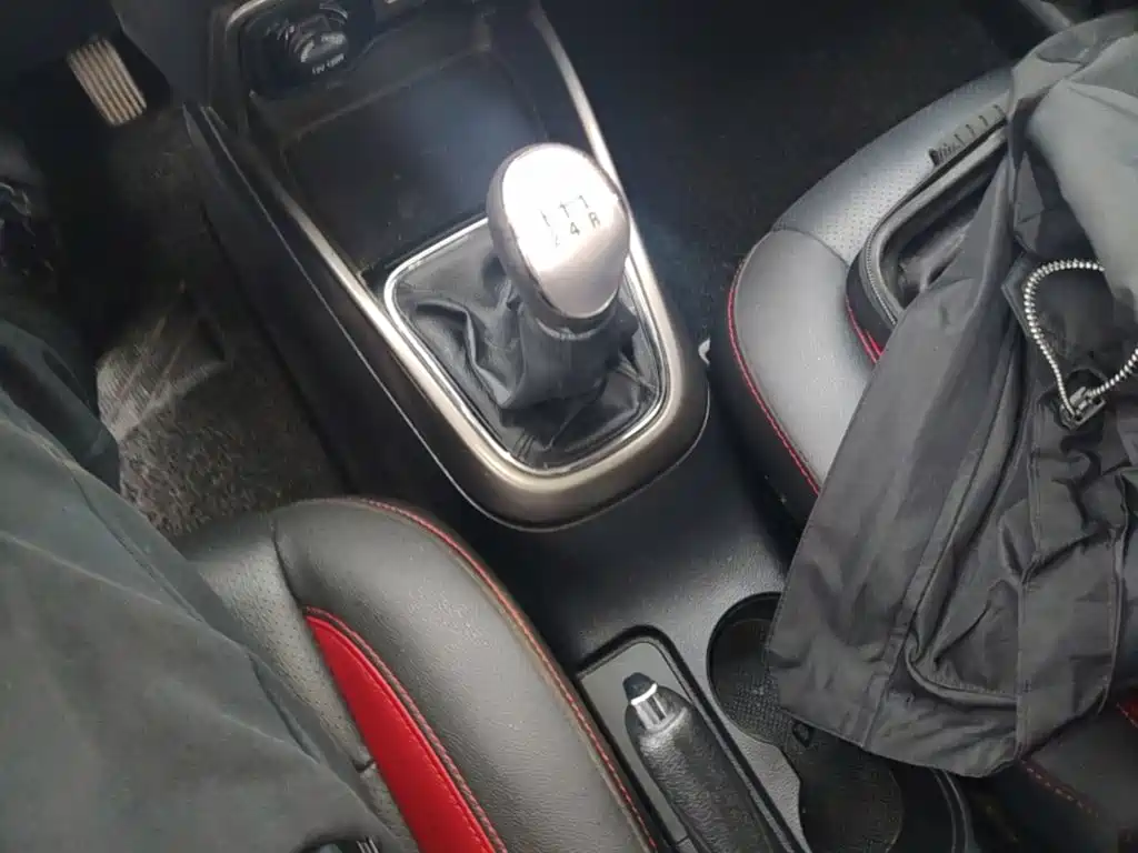 Changan CS15 — миниатюра 14