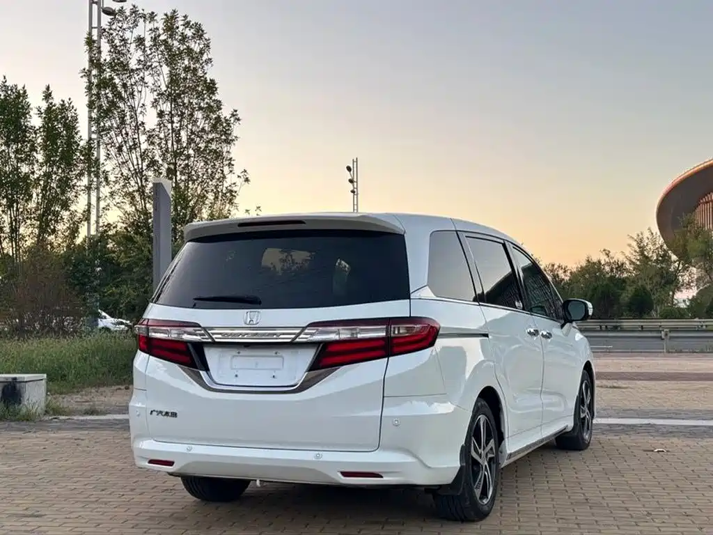 Honda Odyssey — миниатюра 4