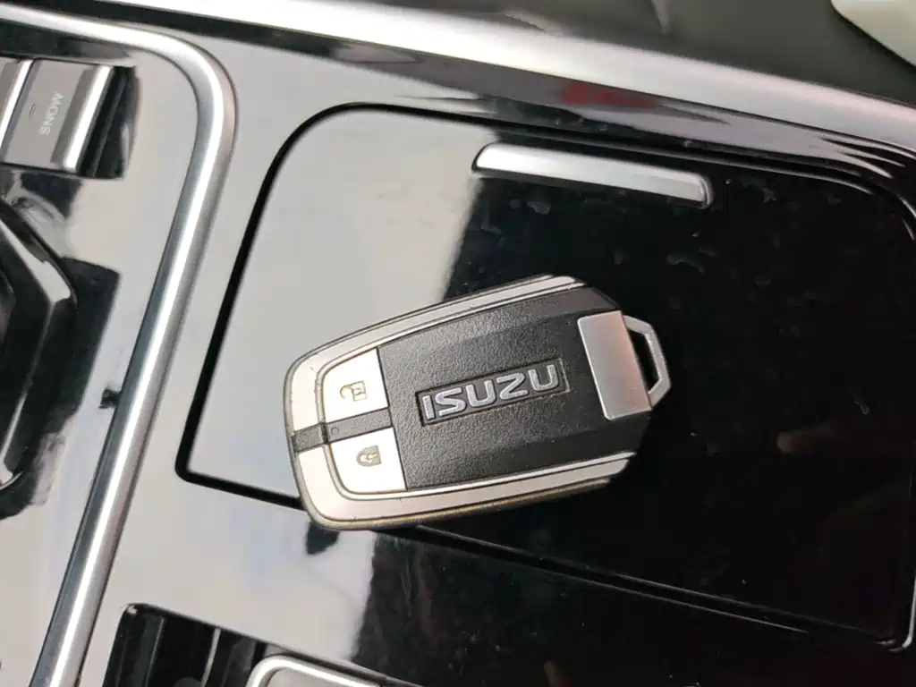 Isuzu Lingtuo — миниатюра 9
