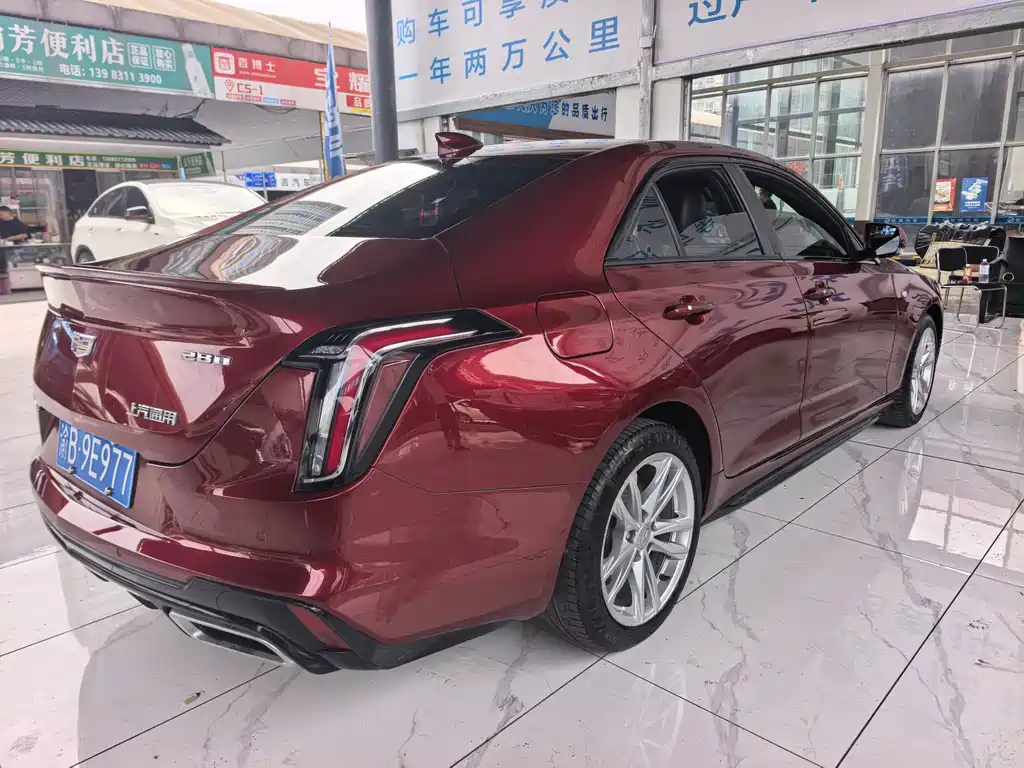 CADILLAC CT4