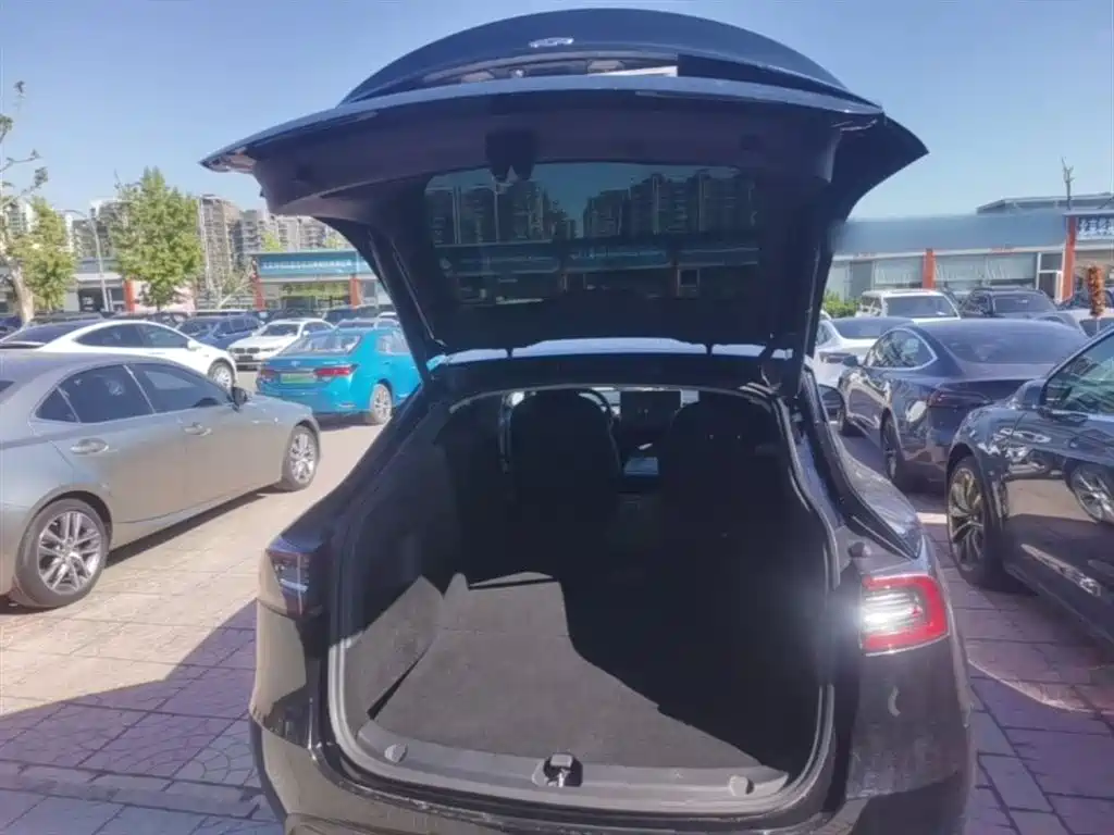 Tesla Model Y — фотографии объявления, Фото 19