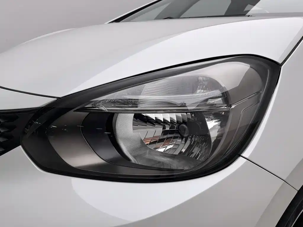 Honda Fit — миниатюра 7