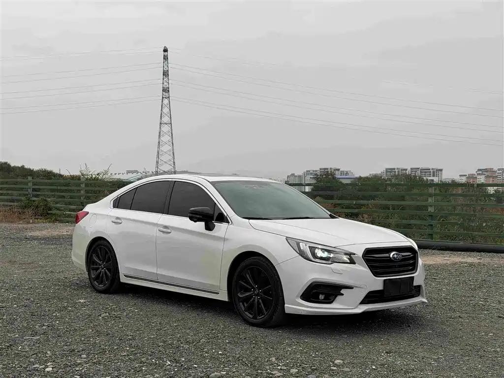 Subaru Legacy — миниатюра 3