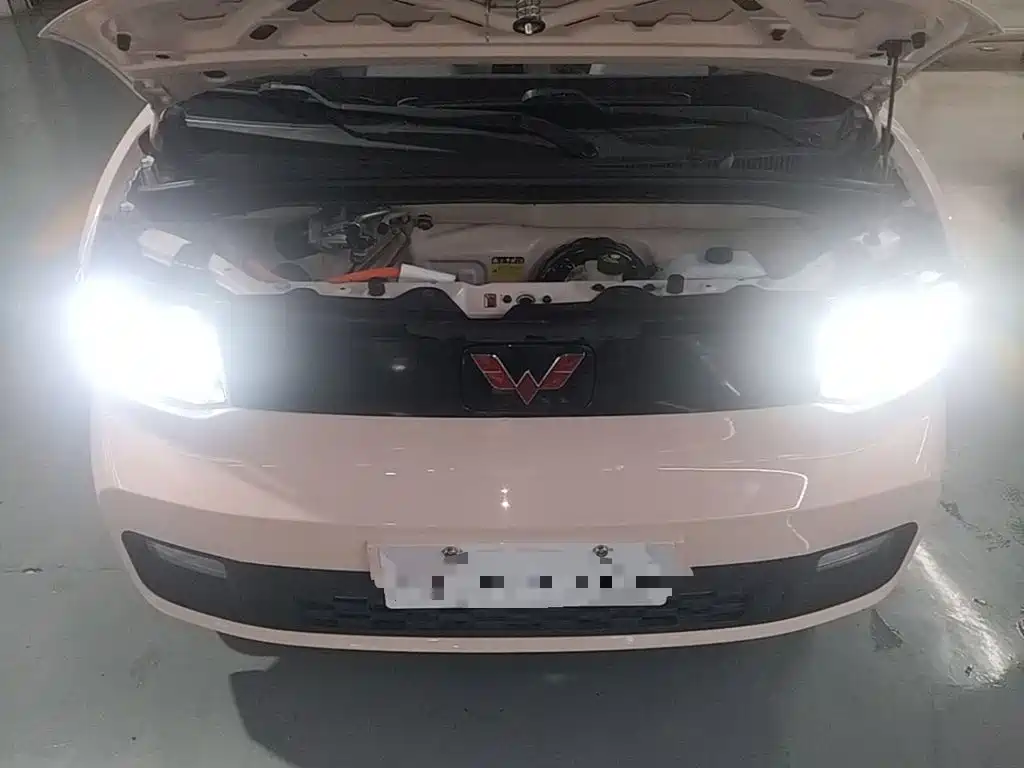Wuling MINIEV — миниатюра 20