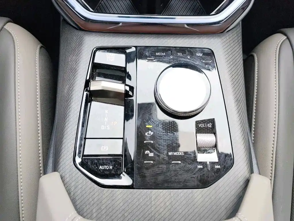 BMW X3 — миниатюра 7
