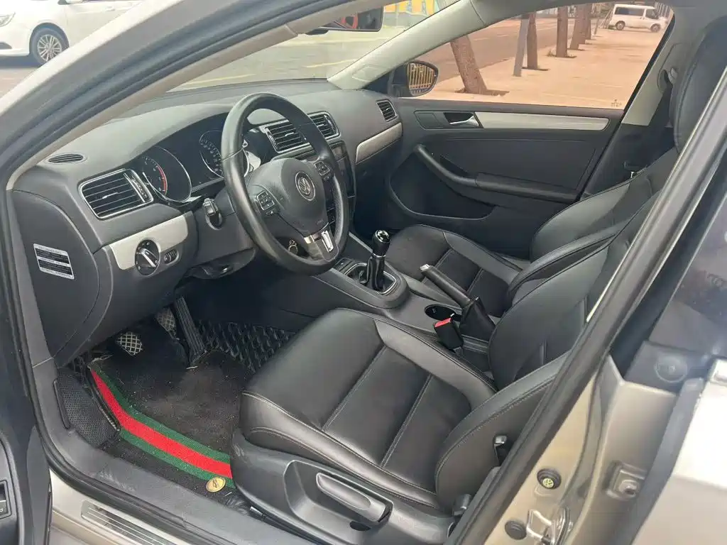 Volkswagen Sagitar — миниатюра 9