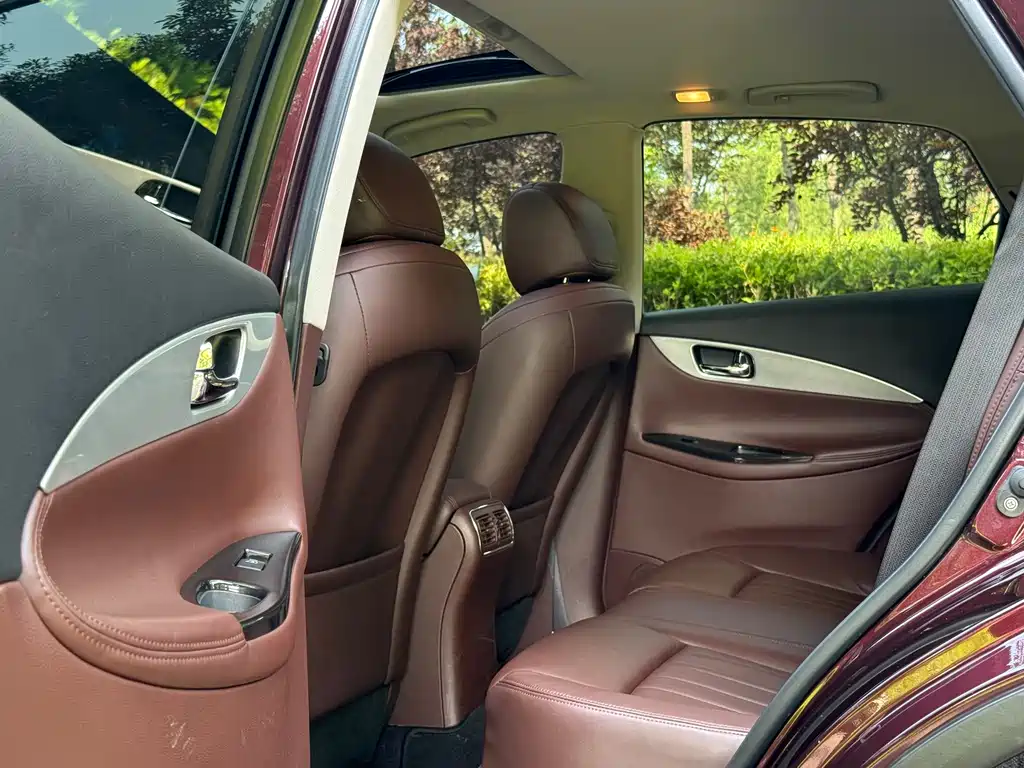 Infiniti QX50 (Import) — миниатюра 27