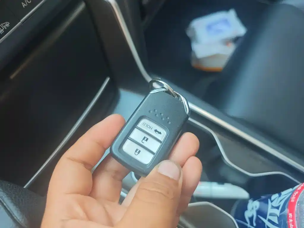 Honda Accord — миниатюра 12
