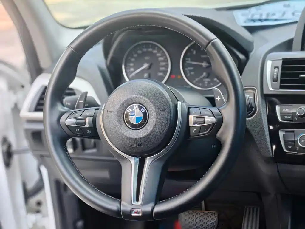 BMW 1 Series (Import) — миниатюра 10