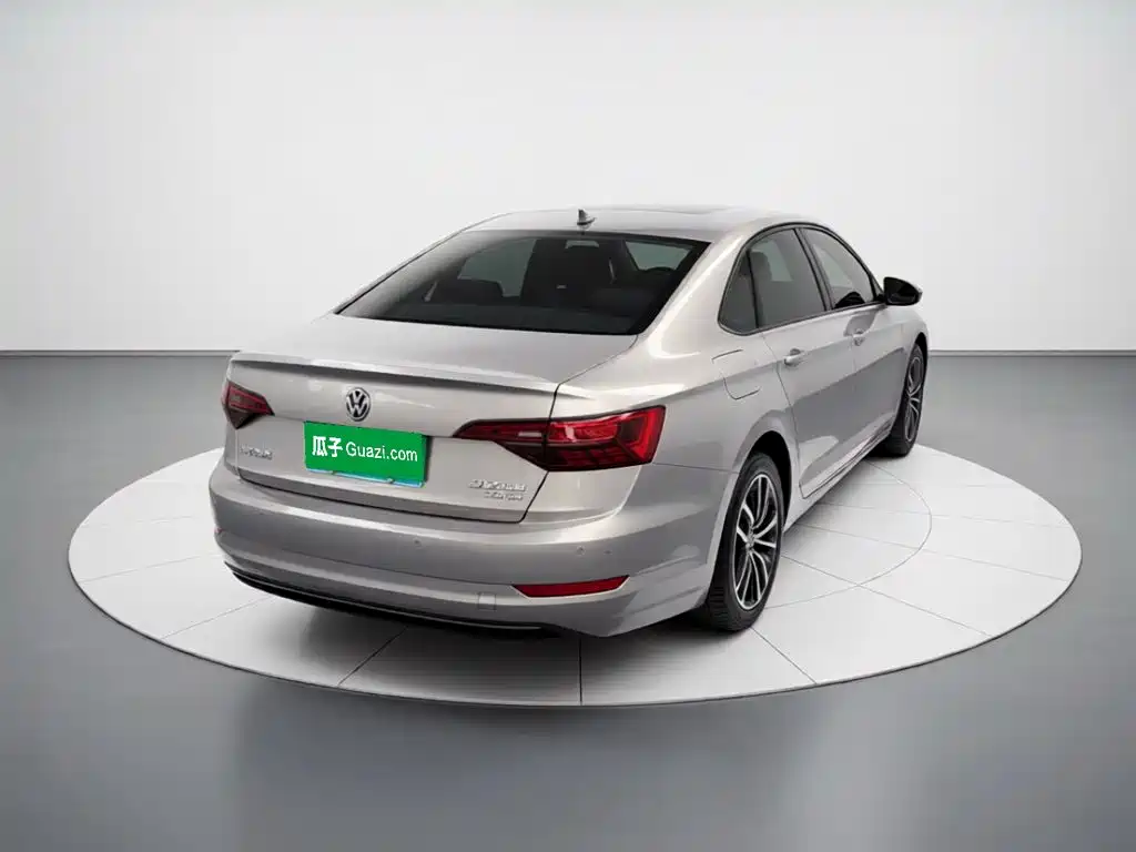 Volkswagen Sagitar — миниатюра 6