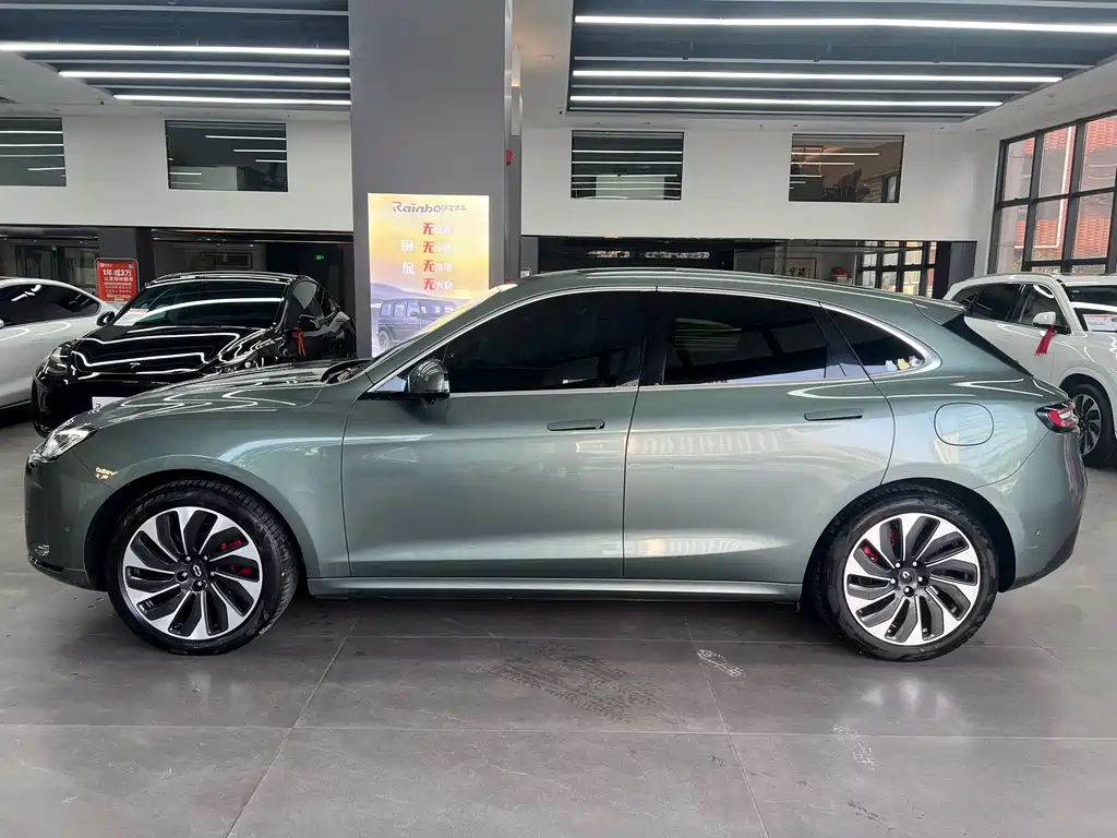 AITO ASK THE WORLD M5