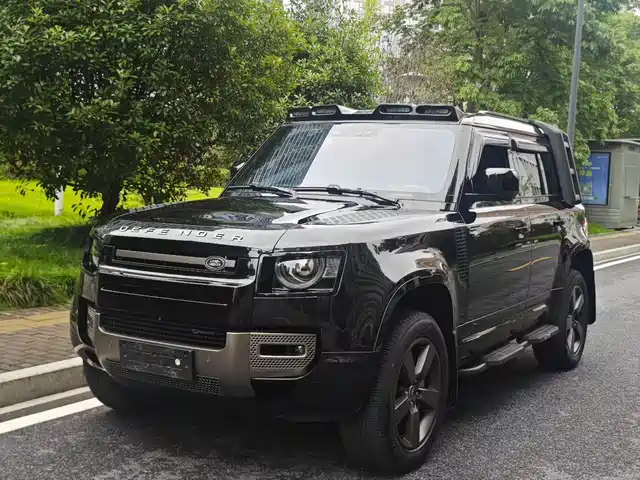 LAND ROVER  DEFENDER 2023