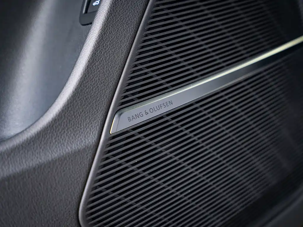 Audi RS Q8 — миниатюра 10