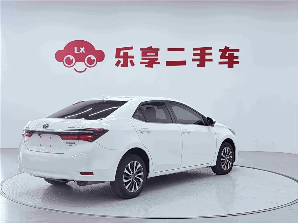 Toyota Corolla 2017 1.8L E-CVT Lead