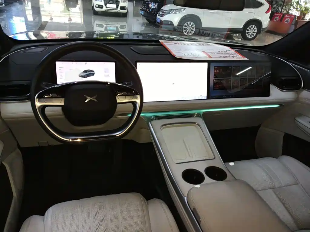 XPeng G9 — миниатюра 6