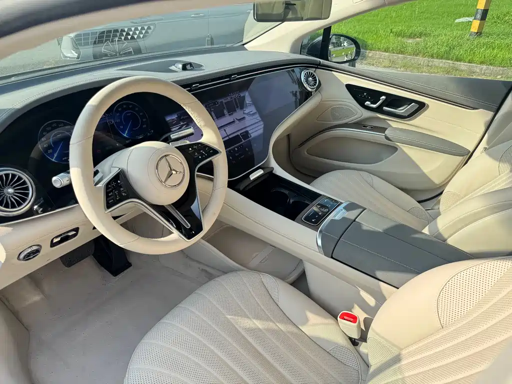 Mercedes-Benz EQS 2023 450+