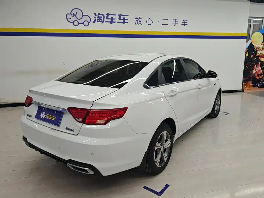 Geely Emgrand GL — миниатюра 3