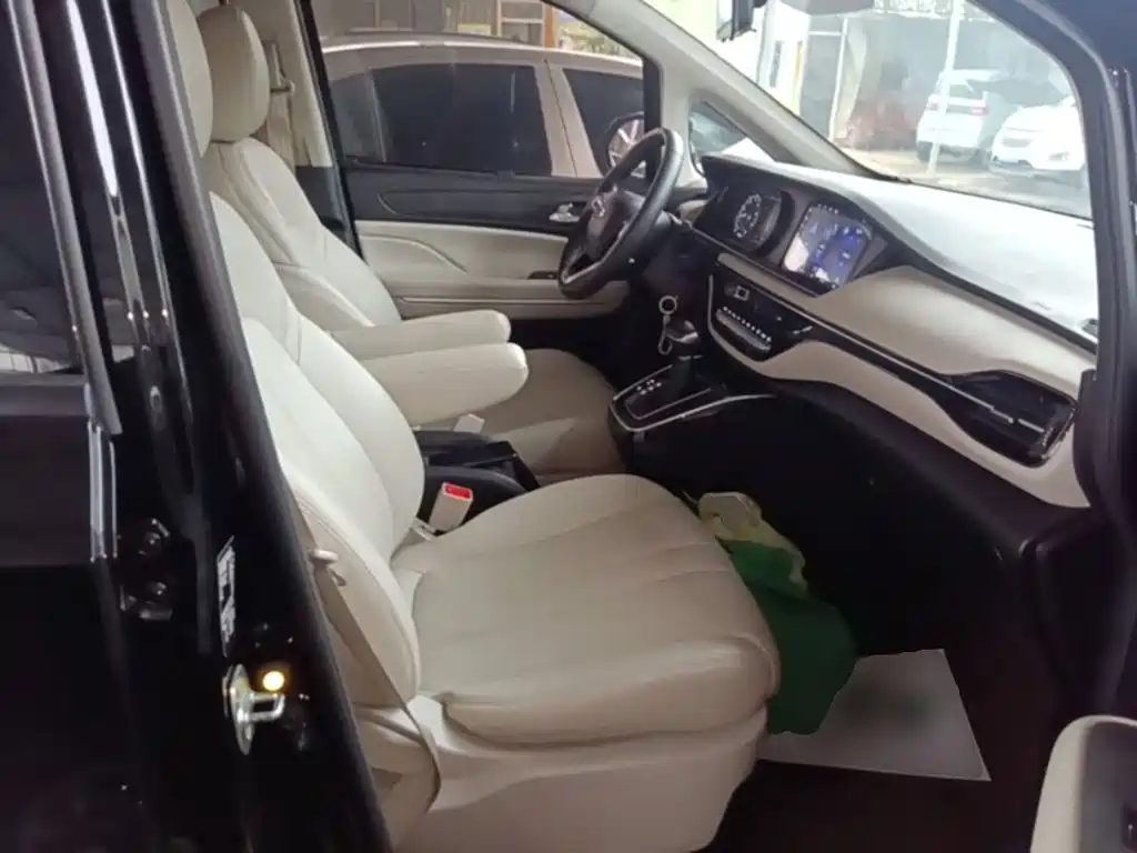 GAC Motor Trumpchi M6 — миниатюра 25