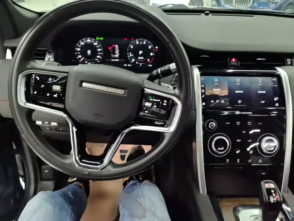 Land Rover Discovery Sport — миниатюра 10