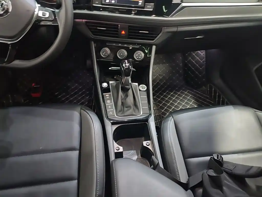 Volkswagen Sagitar — миниатюра 14
