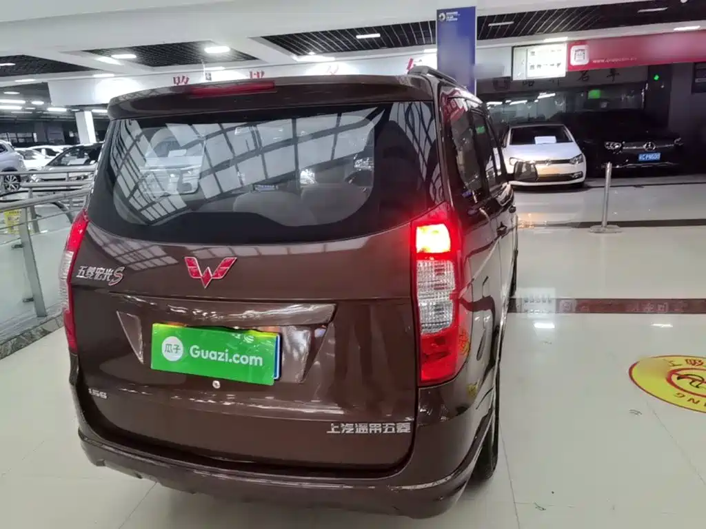 Wuling Hongguang — миниатюра 7
