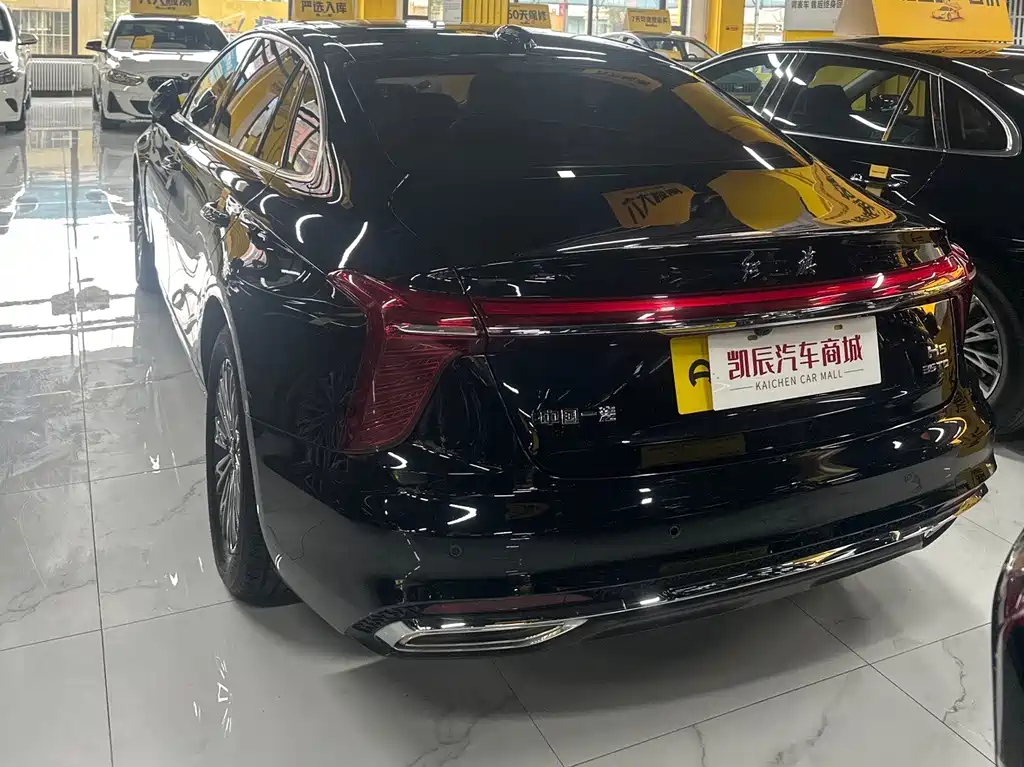 Hongqi Hongqi H5 — миниатюра 4