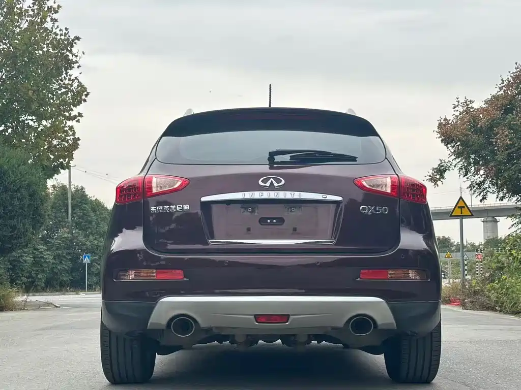 Infiniti QX50 — миниатюра 6