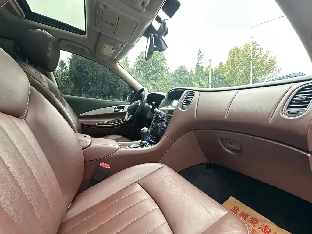 Infiniti QX50 — миниатюра 10