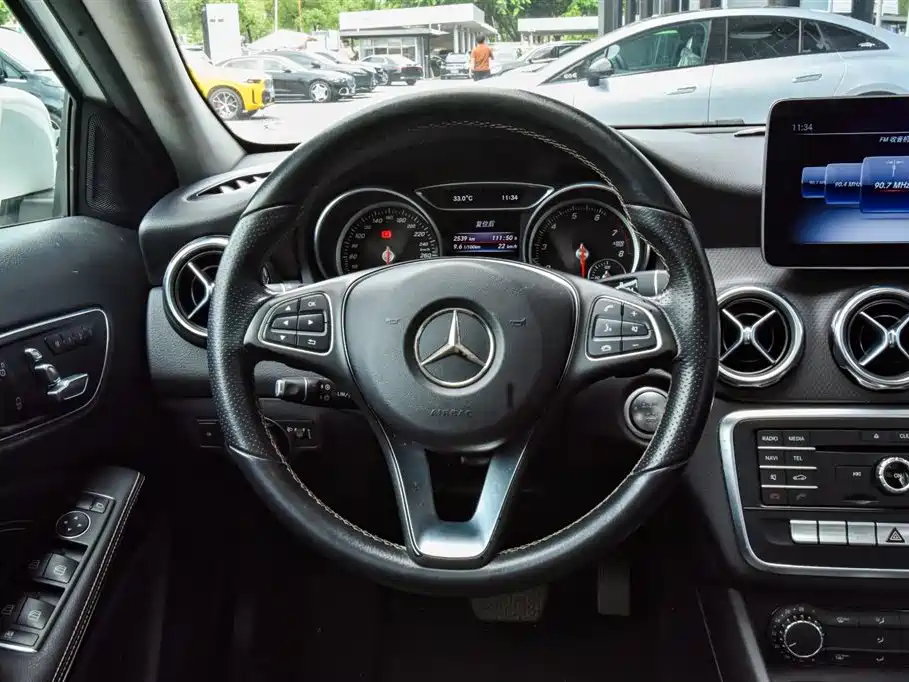 Mercedes-Benz GLA — миниатюра 15