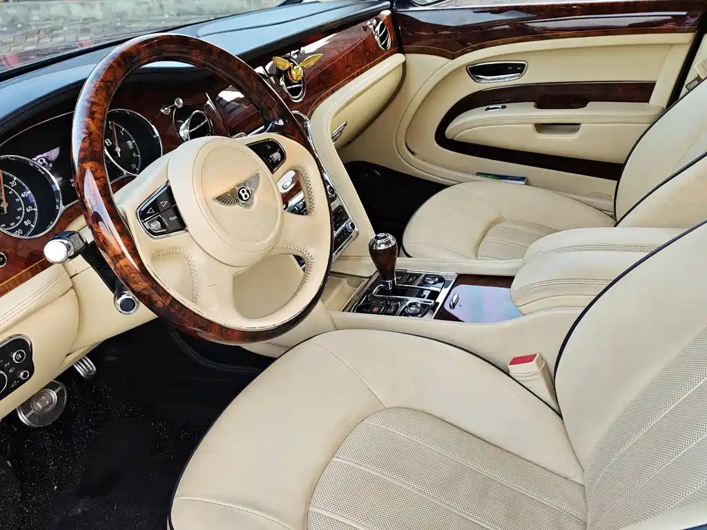 Bentley Mulsanne — миниатюра 9