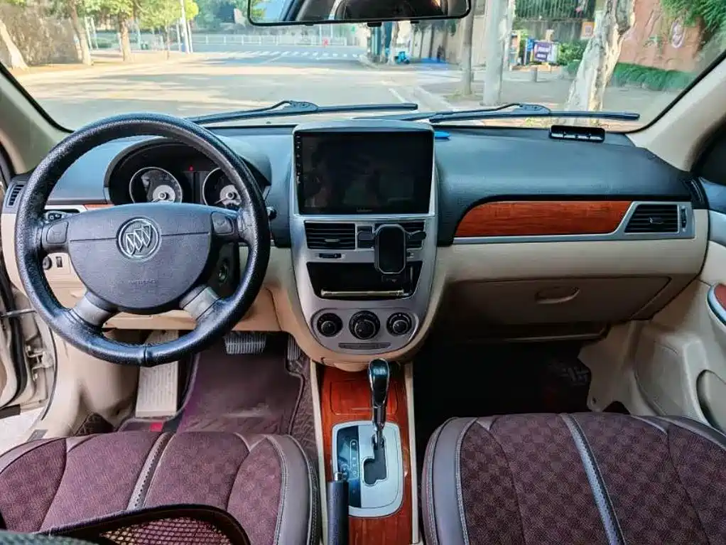 Buick Excelle — миниатюра 5