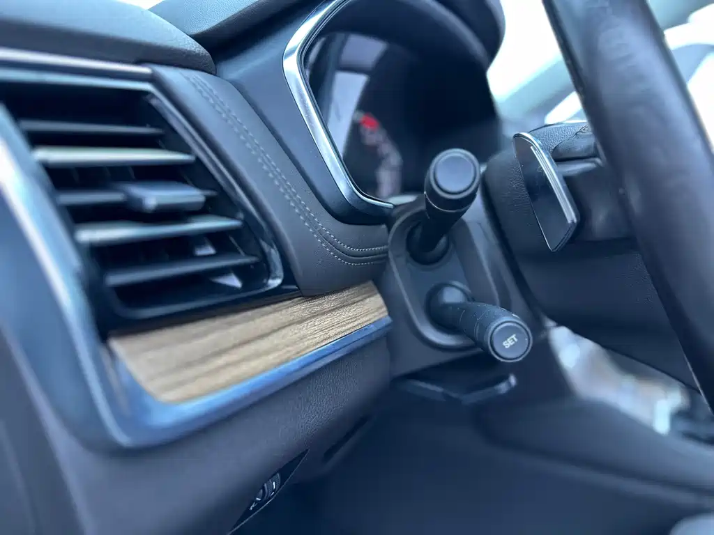 Roewe RX8 — миниатюра 14
