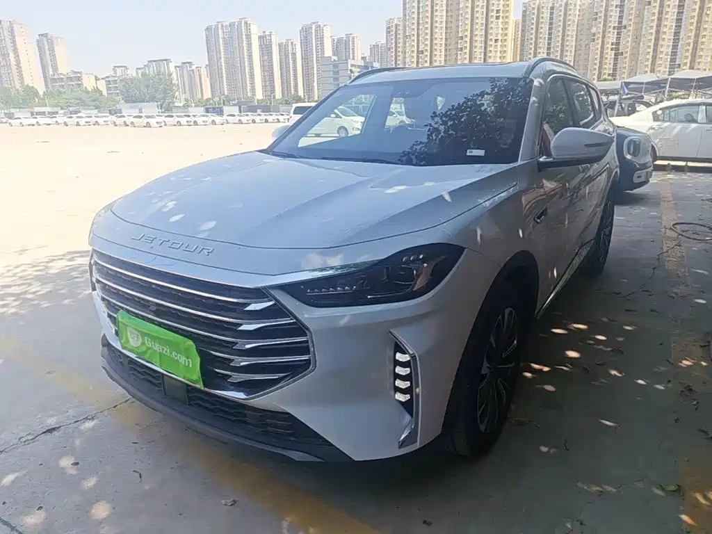 JETOUR X70 PLUS 2025 1.5T CVT Flagship PRO 5 мест