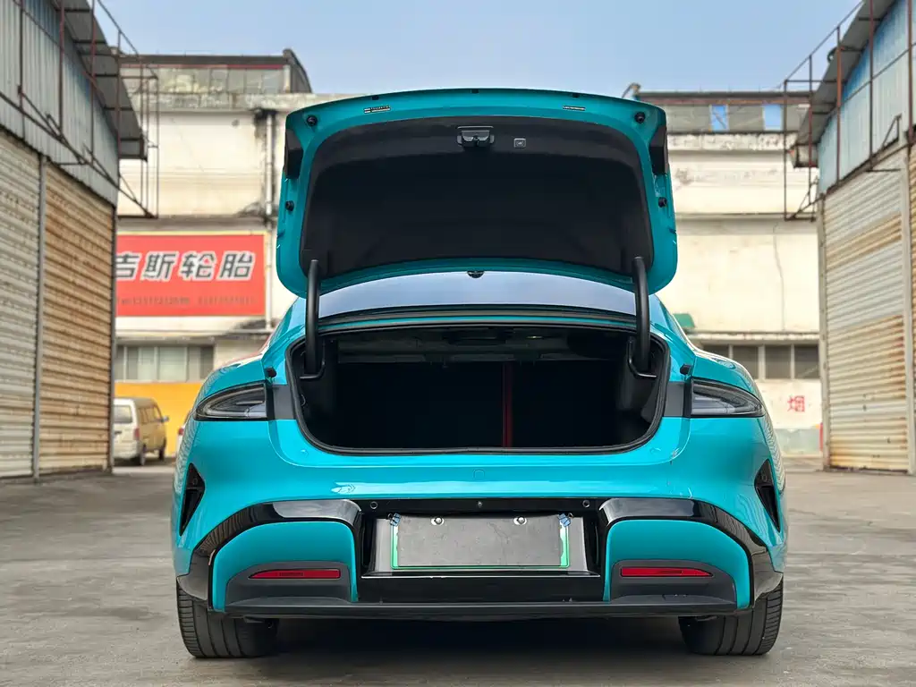 XIAOMI CAR XIAOMI SU7